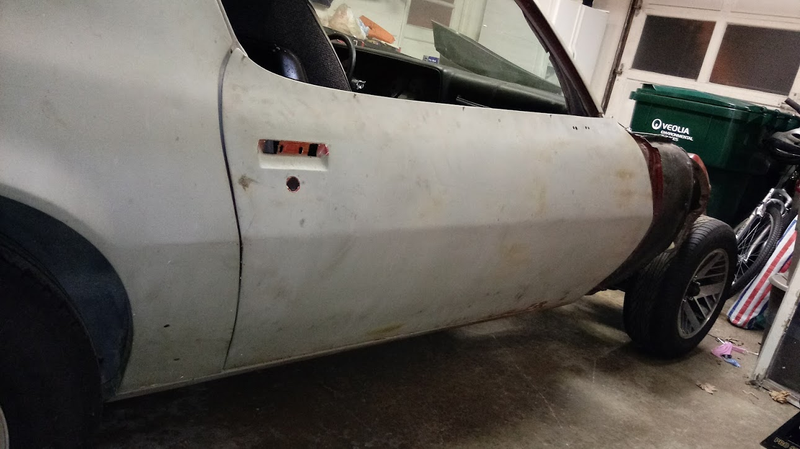 Illustration for article titled Latches? WE DON'T NEED NO STINKIN' LATCHES! Trans Am Moving Plan Day 12